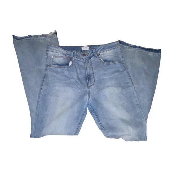 True Craft High-Rise Flare Jeans Size 15R Light Wash Distressed Cotton Blend Wom - Picture 1 of 10